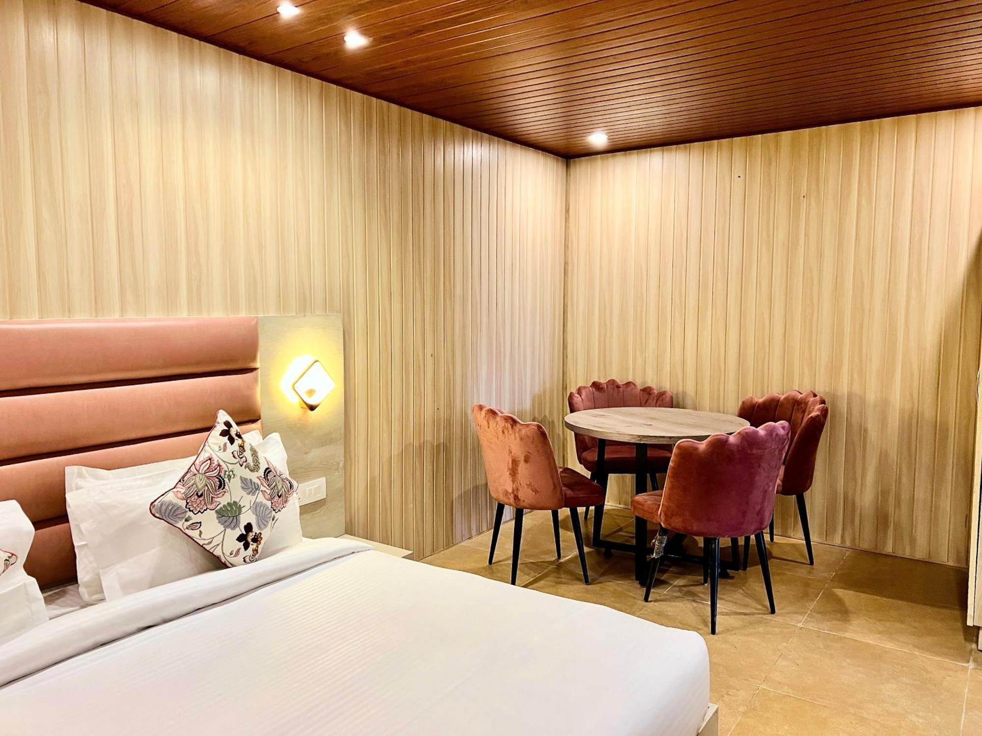 Hotel Pride Inn - 800 Mts From Mall Road Mussoorie Eksteriør bilde